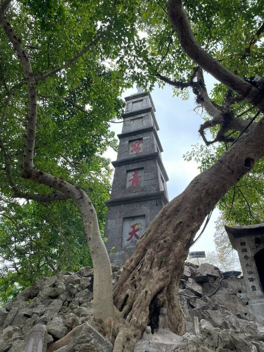 Tháp Bút( Tháp Hỏa Lò)