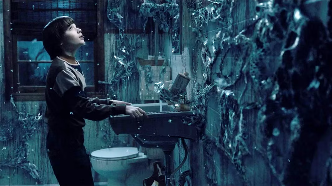 <i>Chiều không gian song song bí ẩn Upside Down (Thế giới Đảo ngược) tồn tại cùng với Hawkins.</i>