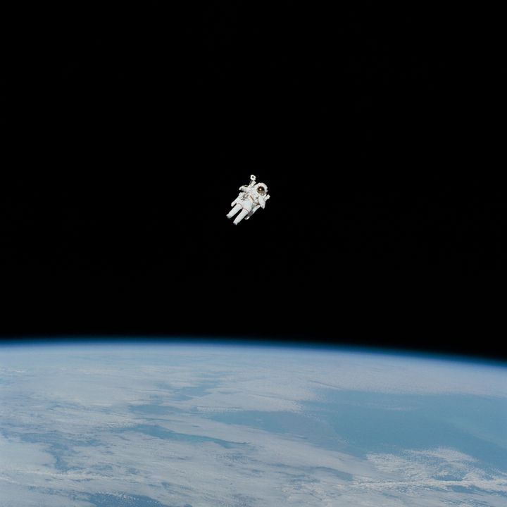 https://unsplash.com/photos/astronaut-in-spacesuit-floating-in-space-Yj1M5riCKk4 