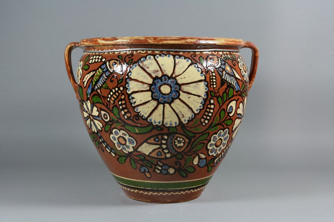 Bình gốm dân gian Ukraina