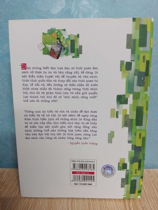 Bìa sau cuốn "Đọc sách và con đường gian nan vạn dặm"