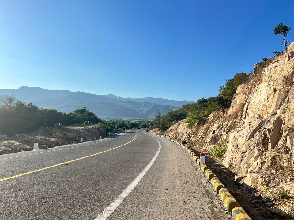 Hết view biển thì chuyển sang view núi