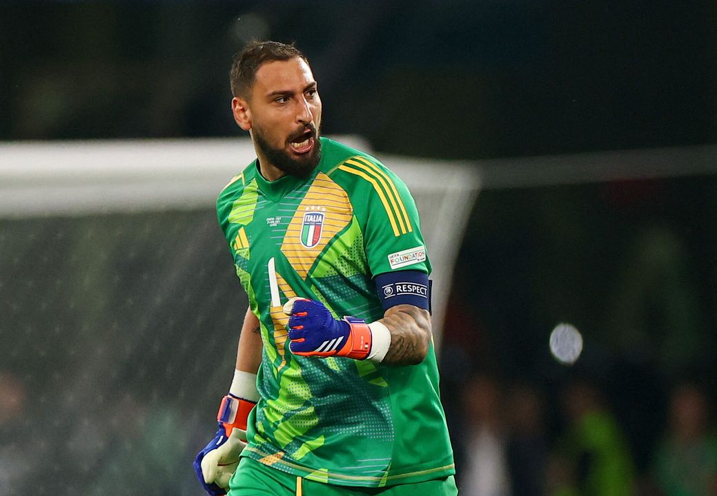 Nhìn thế này mà kém mình tận 7 tuổi, hic