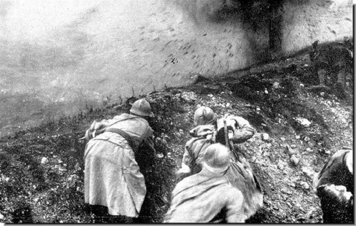 Bộ binh Pháp hứng "mưa" đạn Đức