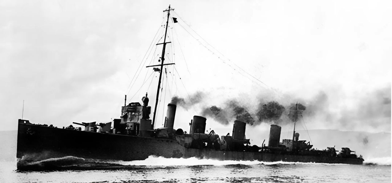 Tàu khu trục HMS Broke được đóng tại Cowes cho Hải quân Chile nhưng đã được Đô đốc Hải quân Anh mua lại khi chiến tranh bắt đầu, trở thành một soái hạm hạm đội thuộc lớp Faulknor. Tại trận Jutland, nó là một phần của Hạm đội Tàu khu trục số 4, và trong một cuộc chạm trán ban đêm, nó đã phóng một quả ngư lôi có khả năng đã đánh trúng tàu tuần dương hạng nhẹ Elbing. Tàu khu trục của Chỉ huy Allen không bị hư hại, nhưng trong một cuộc đụng độ thứ hai với thiết giáp hạm Westfalen, nó đã bị hư hại nặng, với hơn 50 thủy thủ thiệt mạng.