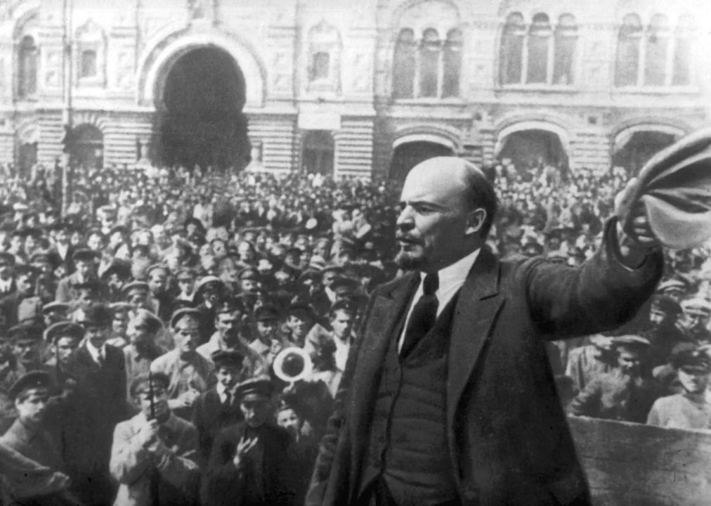Vladimir Lenin trong cuộc Cách mạng Tháng 10 Nga năm 1917