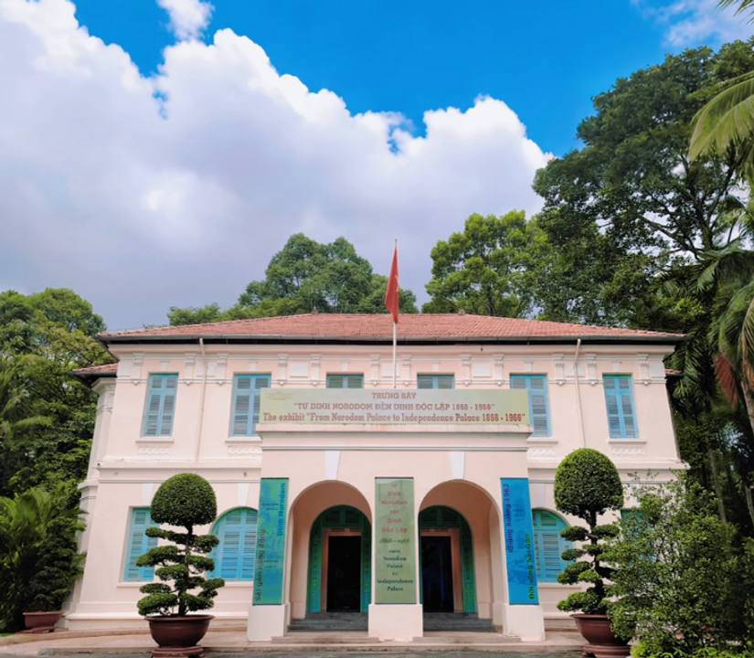 <i>The photo was taken through the lens of a group member.</i>