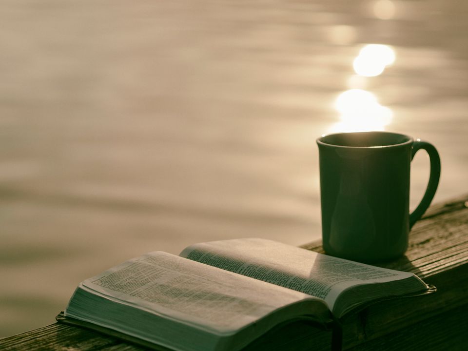 <a href="https://unsplash.com/photos/green-ceramic-mug-beside-book-4eWwSxaDhe4">Green ceramic mug beside book photo – Free Sunrise Image on Unsplash</a>