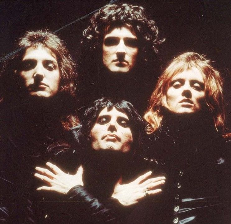 Queen (Bohemian Rhapsody - 2011 remaster) 
