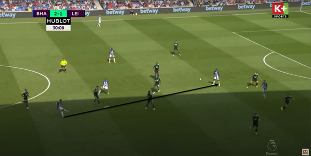 Chọc khe hoàn hảo cho Welbeck