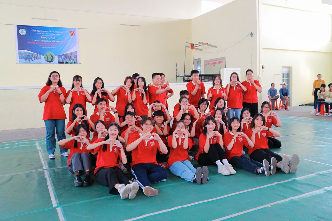 Lớp của mình.