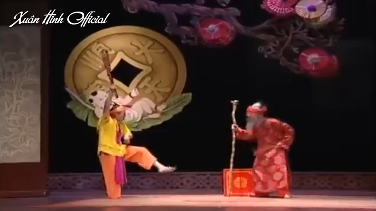 (Cu Sứt ra miếng đòn với cha - Cre : Xuân Hinh Official)