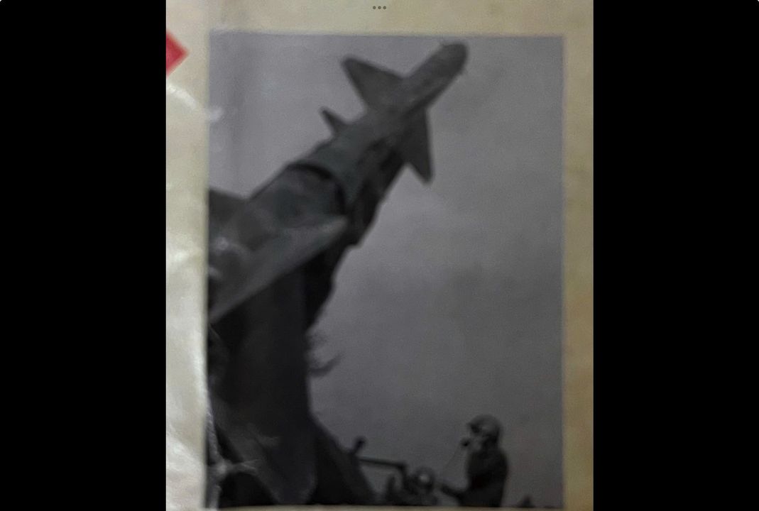 Tiêu đoàn X, tên lửa bào vệ Thủ đô Hà Nội luôn sẵn sàng chiến đấu. bảo vệ bầu trời Thủ đô. (Ảnh: TTXVN)