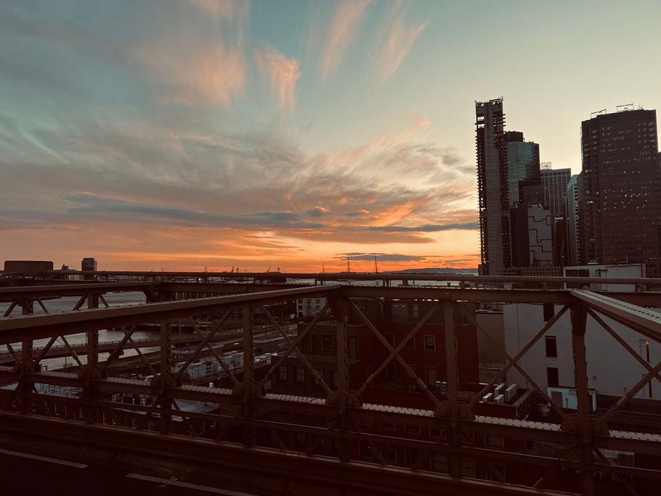 Góc nhìn từ cầu Brooklyn trong một lần mình đến thành phố New York 