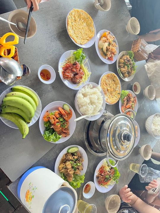 Ớ, ảnh quay ngang rồi mà up lên lại thành dọc