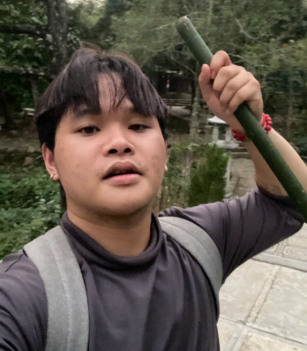 Xuất Sơn đến nơi rồi. 17h52 tối muộn. 