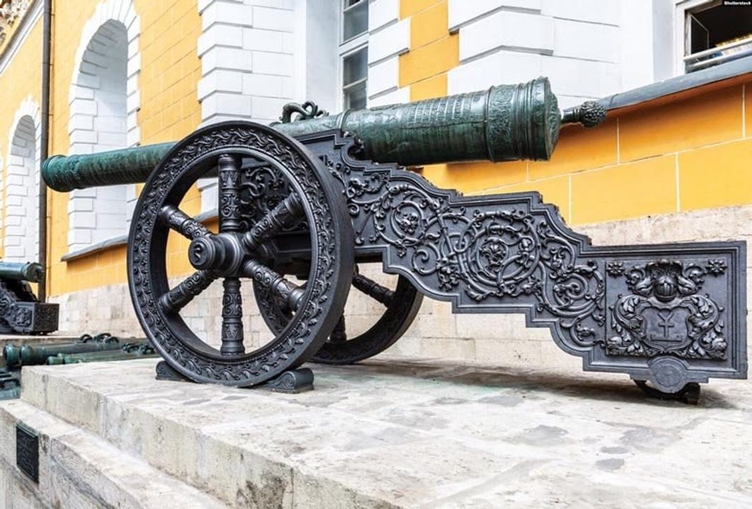 Đại bác Mazepa tại điện Kremlin