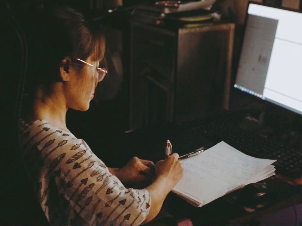 Phải chăng, một phần bởi tôi tin cái câu “Bạn đẹp nhất khi bạn đang tập trung làm điều mình thích”. 