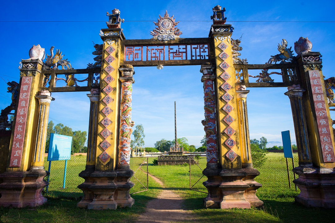 Di tích thành Đồ Bàn- kinh đô cũ của Chiêm Thành và nhà Tây Sơn