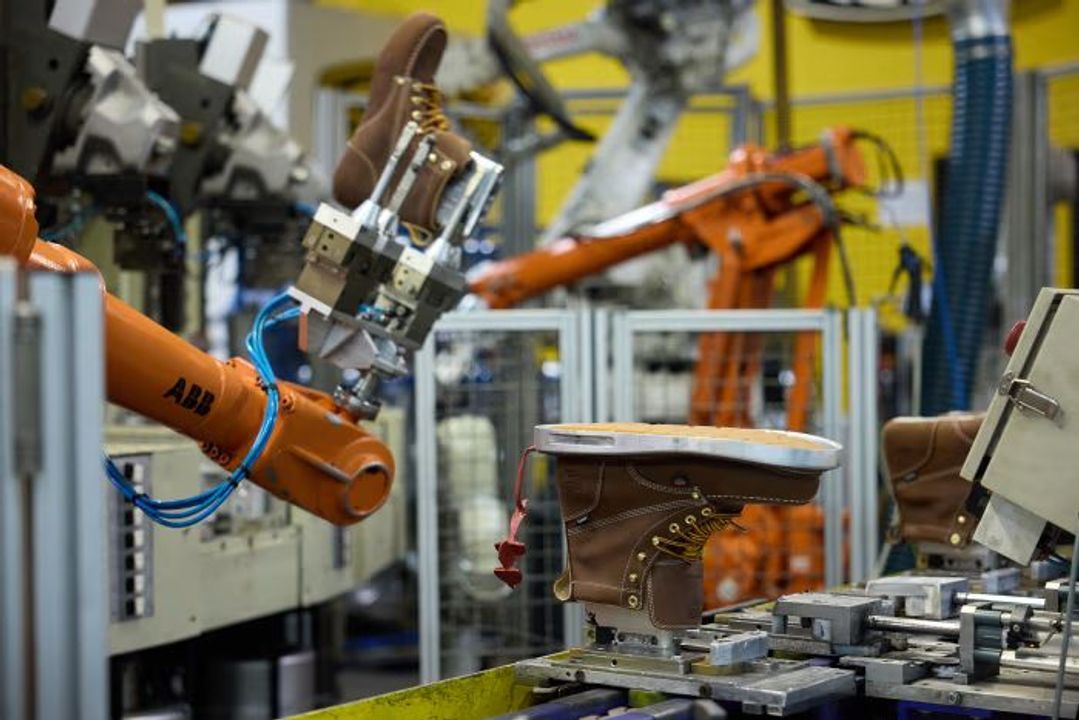 Keen sử dụng robot tại các cơ sở sản xuất ở Mỹ của họ