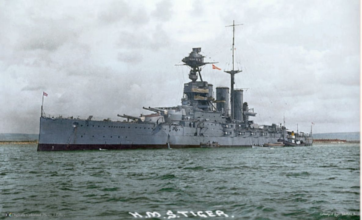 Ảnh chụp Tiger đang neo đậu tại cảng